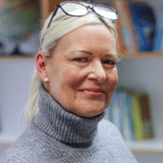 Jacqueline Kloth